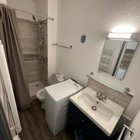 Calme Au Ponant アパート